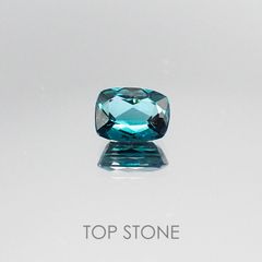 ブルートルマリン ブラジル産 ルース 0.69ct[20073874]6.3×4.9mm前後