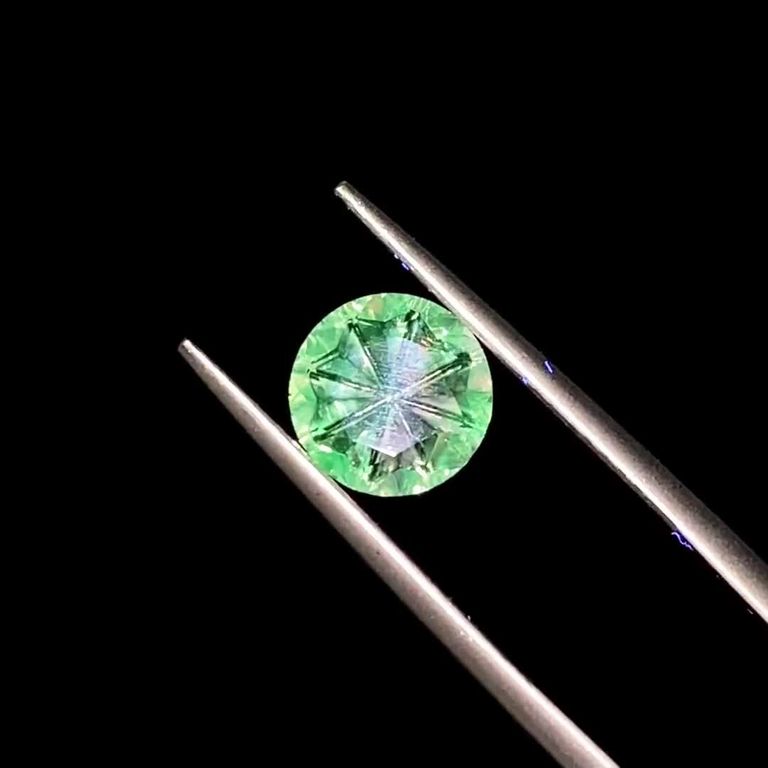 ◇甲州貴石切子Plus Three◇ハイアライトオパール(宝石名オパール  