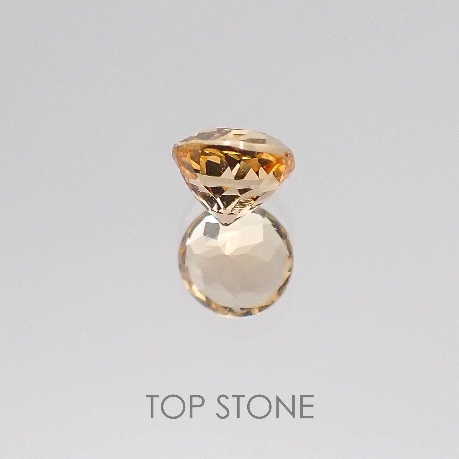 インペリアルトパーズ ブラジル産 ルース 0.38ct[20084372]4.1×4.1mm前後