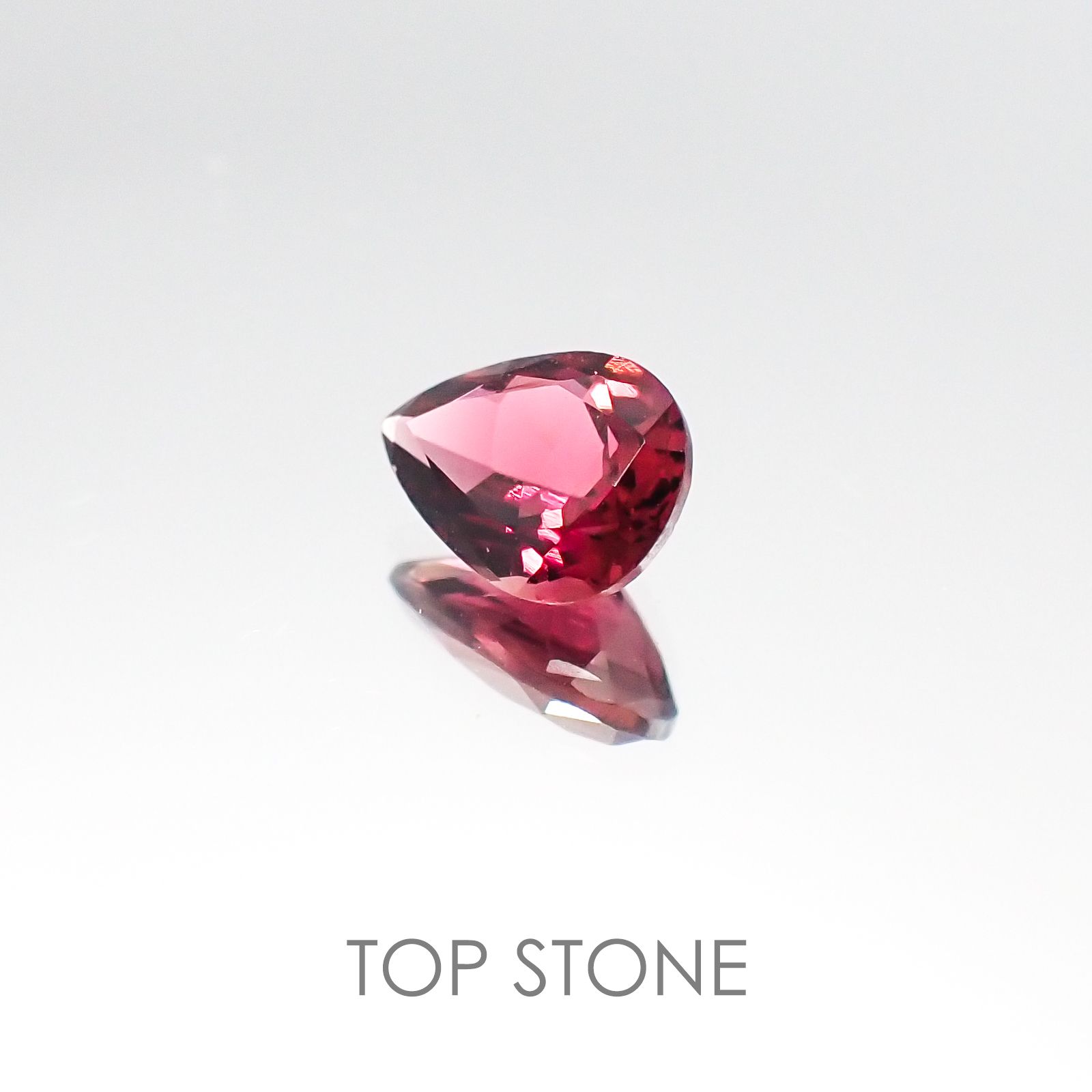 パープルトルマリン(宝石名パープル・トルマリン)ブラジル産 0.70ct 識別済[220817326]7.2x5.3mm前後