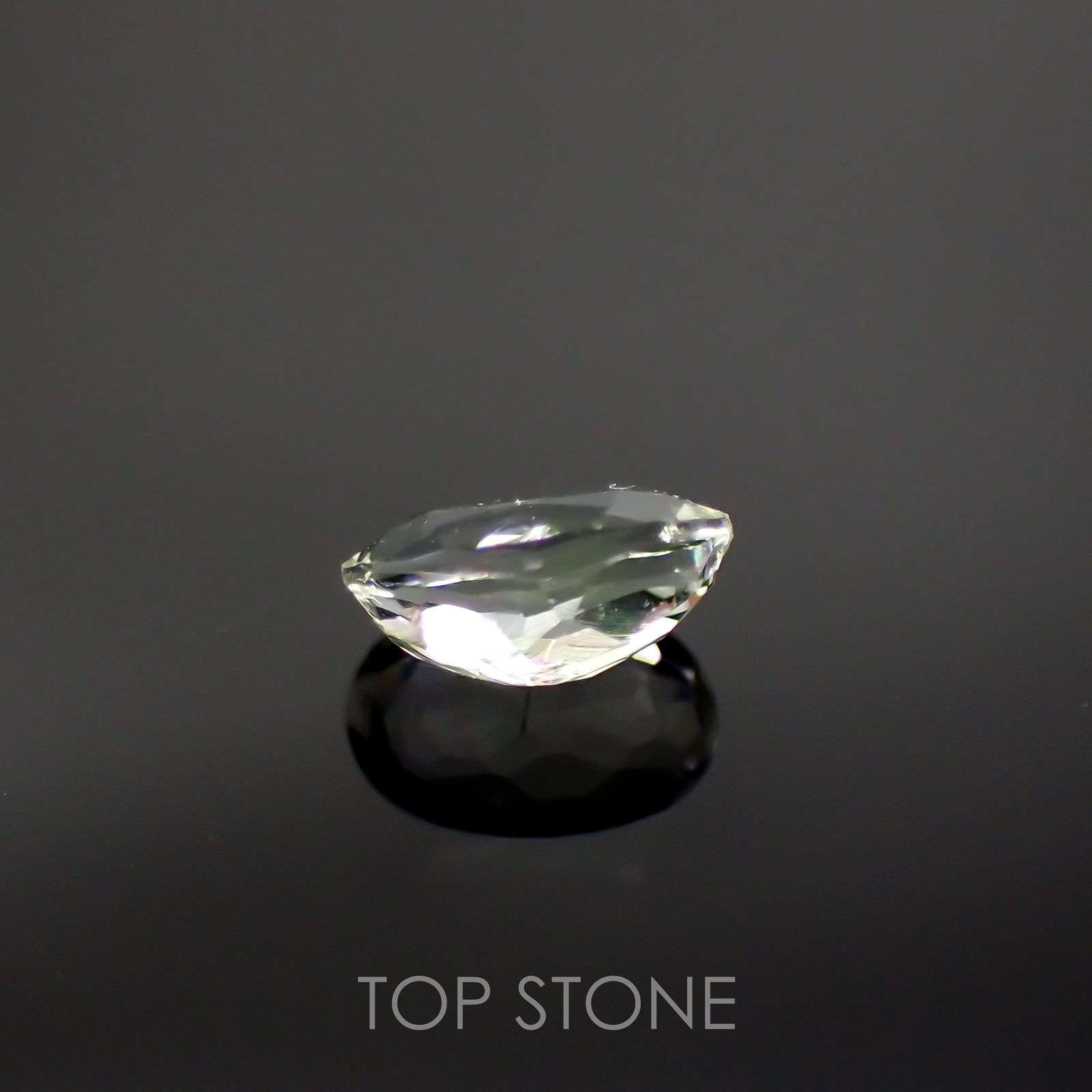 ハイアライトオパール(宝石名オパール) メキシコ産 0.182ct ソ付(彩珠)[210712054]4.7×3mm前後