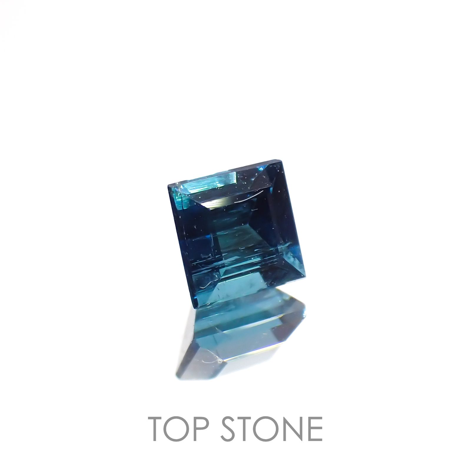 インディゴライト(宝石名トルマリン)アフガニスタン産 0.28ct 識別済[221219457]3.5x3.6mm前後