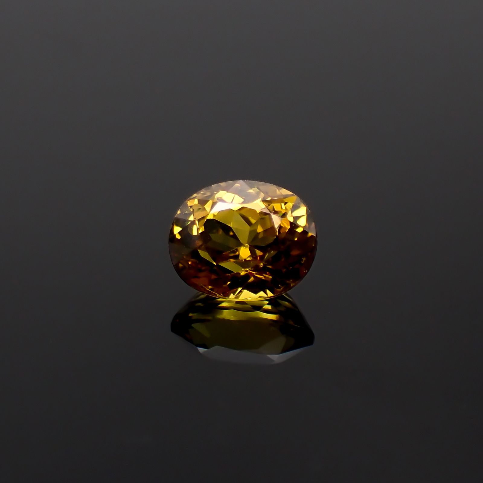 マリガーネット(宝石名グロッシュラー アンドラダイト・ガーネット)マリ共和国産 1.12ct 識別済[231224575]6.6x5.4mm前後