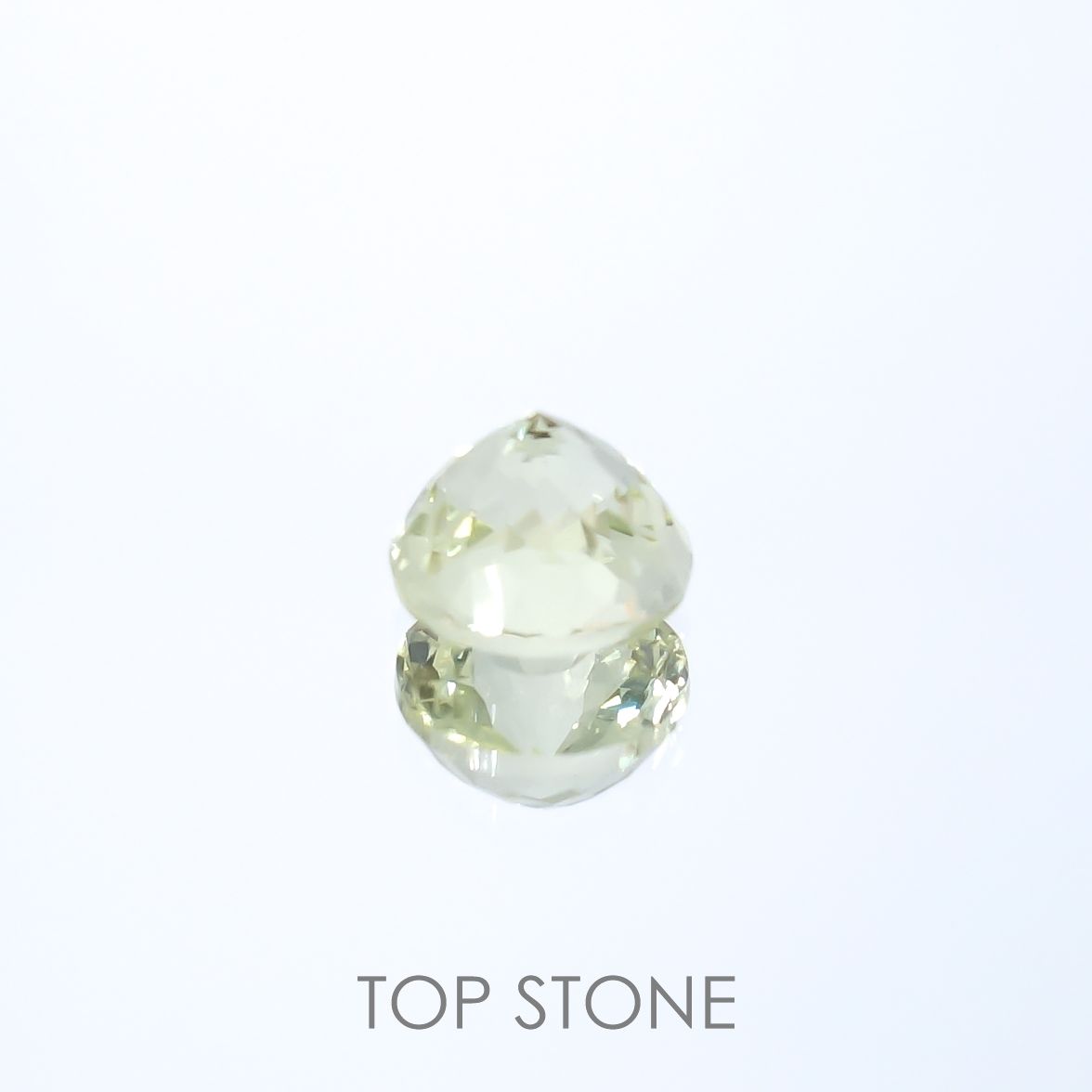 モンテブラサイト(宝石名モンテブラサイト)マダガスカル産 0.62ct 識別済[220817425]5.3x5.2mm前後