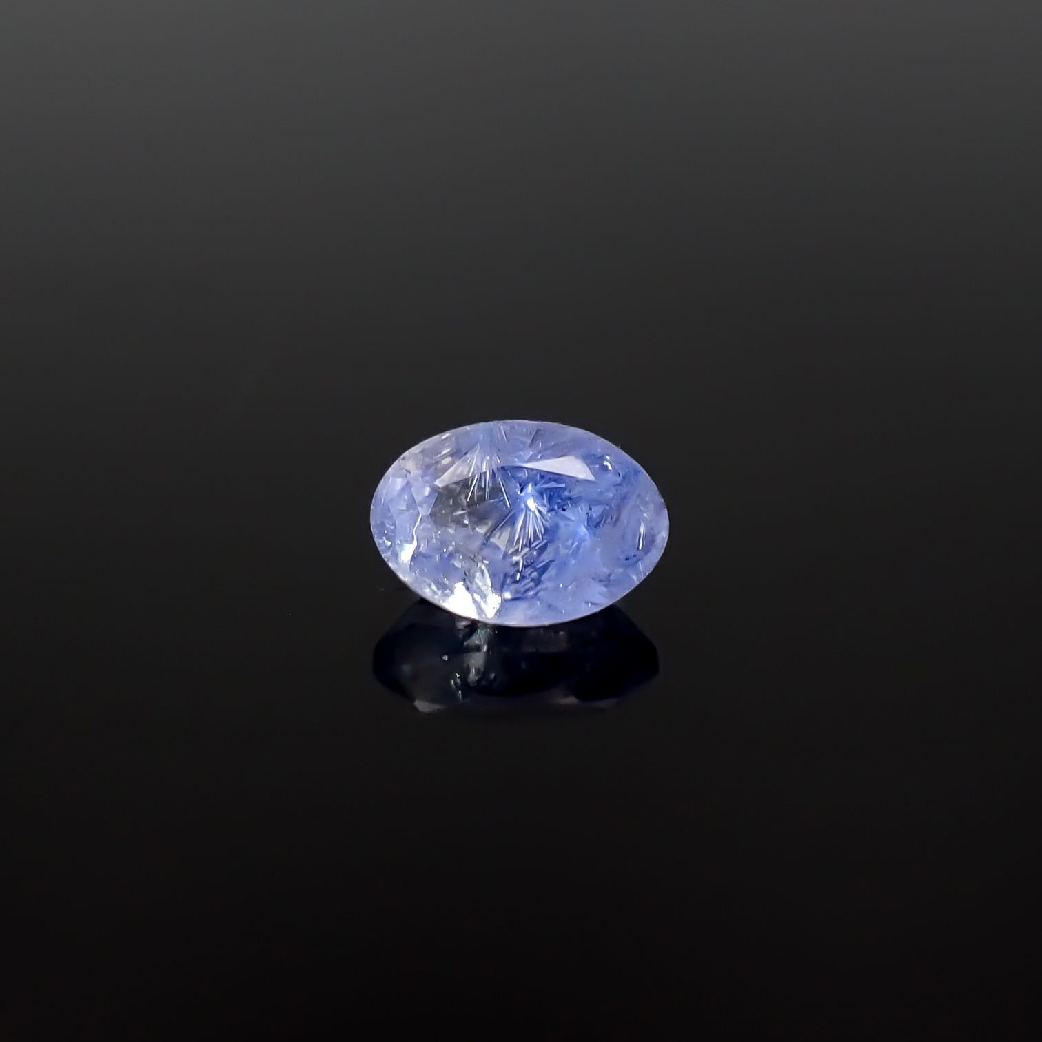 デュモルチェライトインクォーツ ブラジル産 0.83ct / 7.1x4.9mm前後 [260331849]