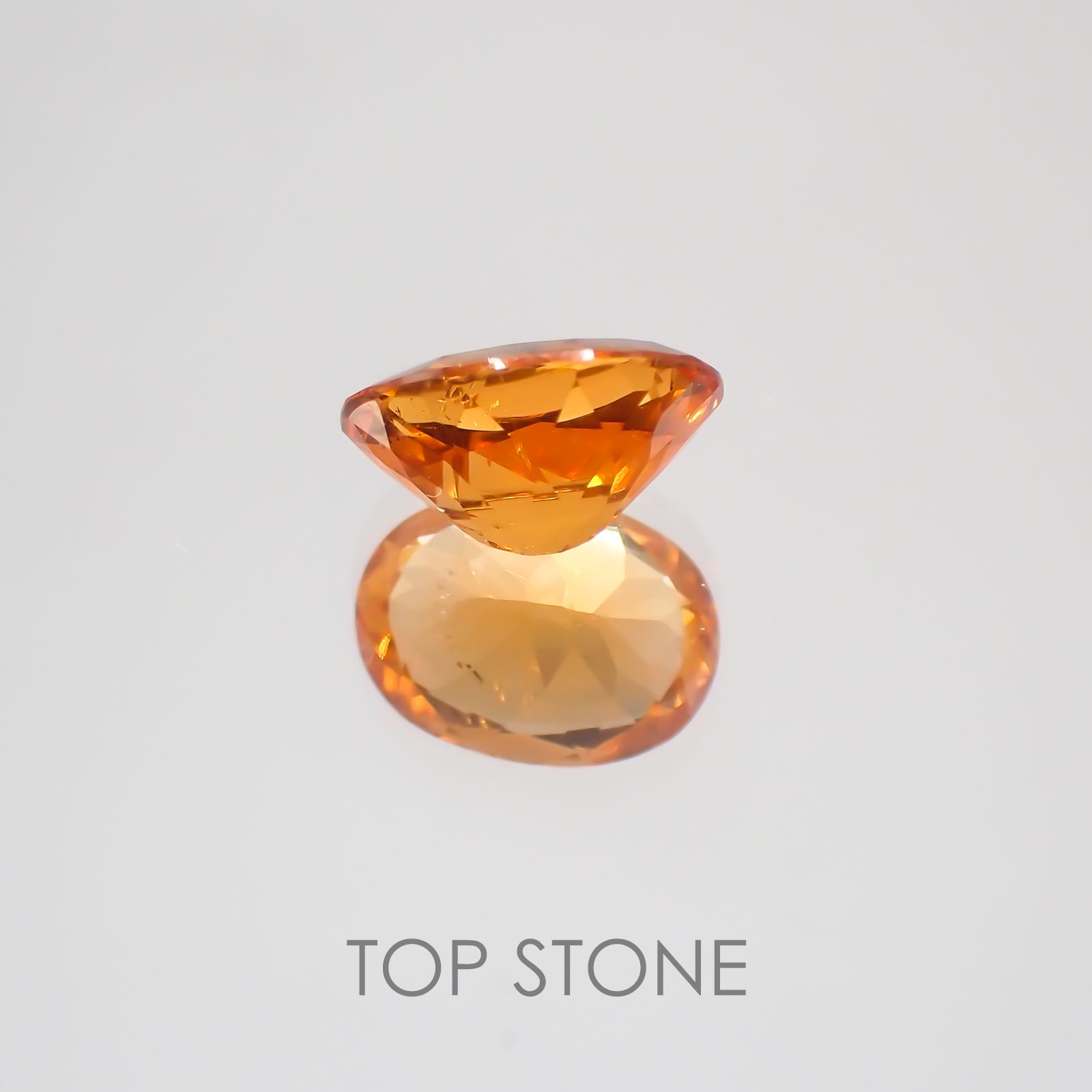 マンダリンガーネット(宝石名スペサルティン・ガーネット) ケニア産 1.27ct 識別済[21019446]7.5×5.5mm前後