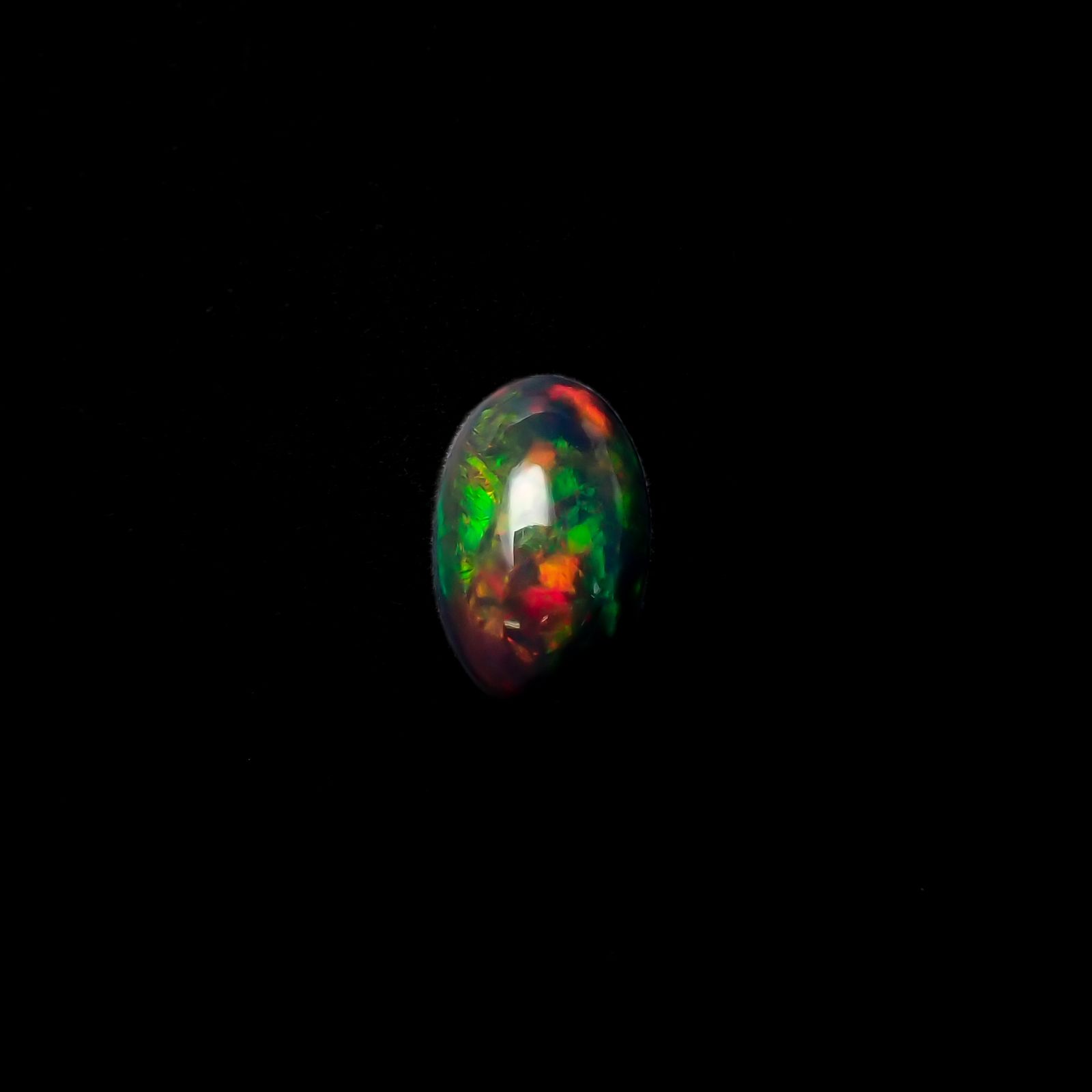 ブラックオパール(宝石名オパール/加熱処理)エチオピア産 3.33ct 識別済[240326532]13.1x8.4mm前後