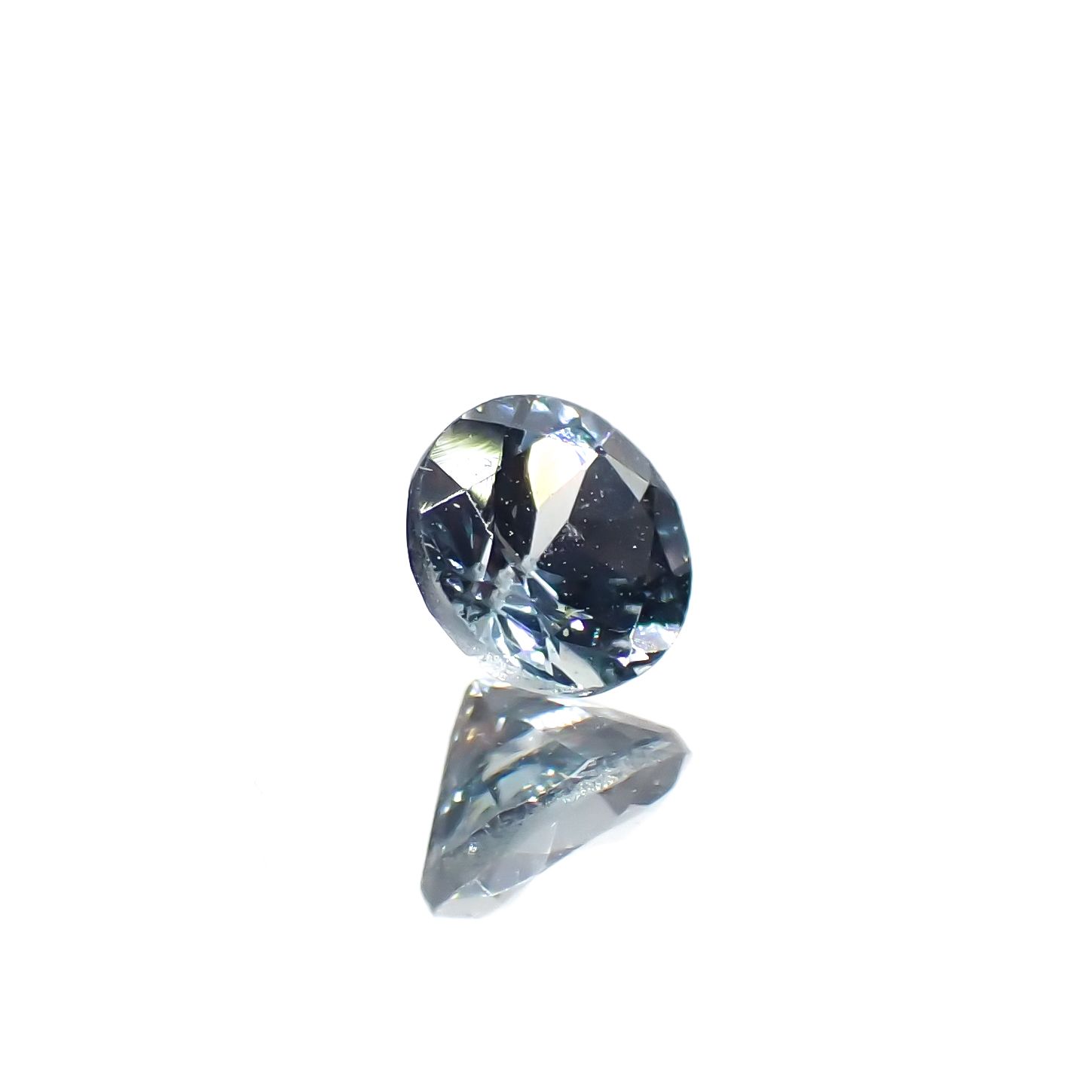 ブルーイッシュグレースピネル タンザニア産 0.30ct[231224879]3.9x3.9mm前後