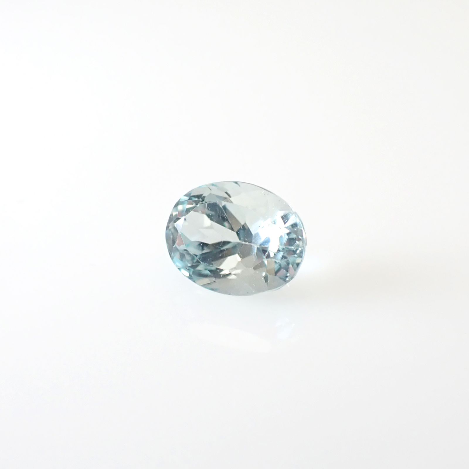 モンテブラサイト(宝石名モンテブラサイト)マダガスカル産 1.49ct 識別済[241229661]7.9x6mm前後