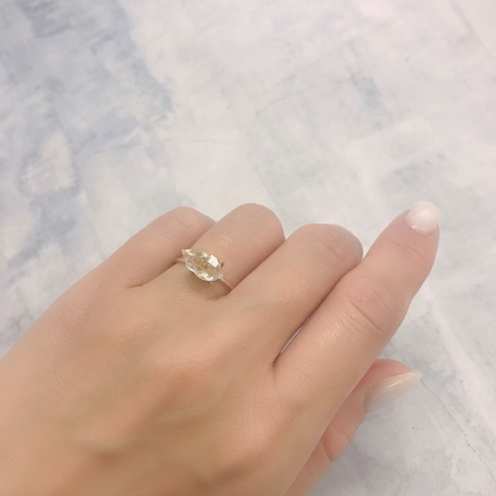 オイルインクォーツ 原石 パキスタン産 2.30ct[220616485]11.2x6.9mm前後