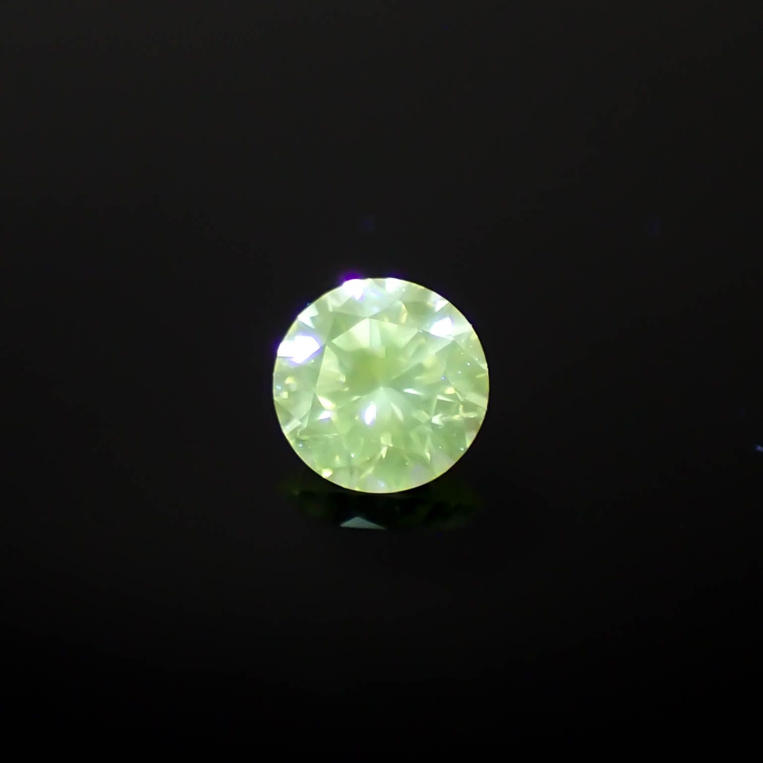 シルキーダイヤモンド 0.15ct[240326622]3.2x3.2mm前後 | TOP
