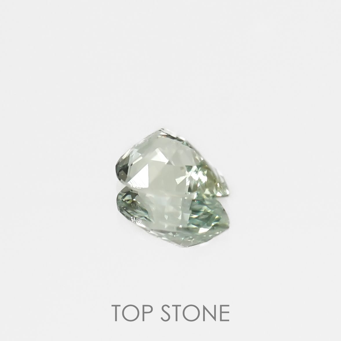 ミントベリル ブラジル産 0.60ct[230119951]7.5x5.1mm前後