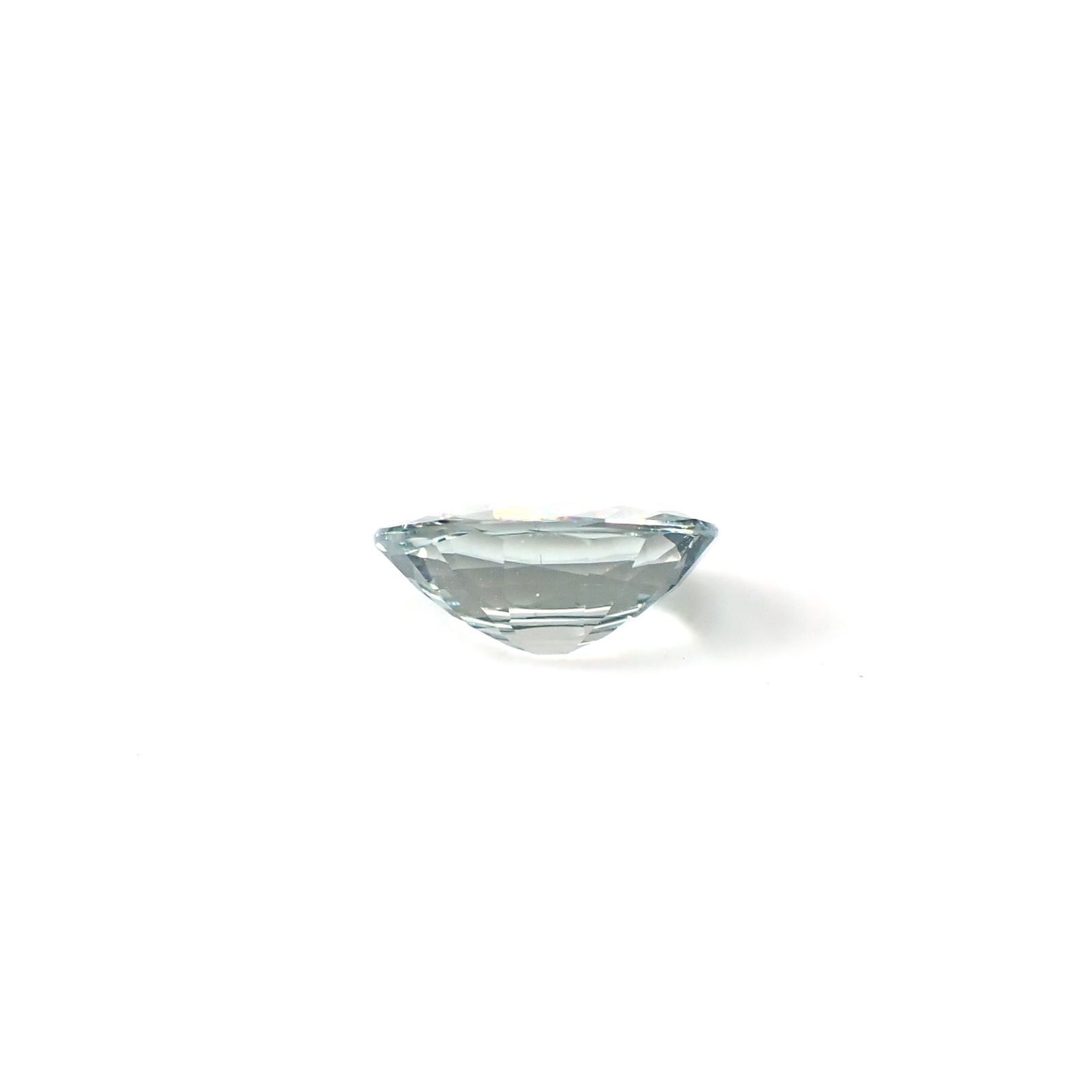 アイスブルーグリーンサファイア 非加熱(宝石名サファイア)スリランカ/マダガスカル産 1.91ct GIT鑑付[250830960]8.93x6.82mm前後