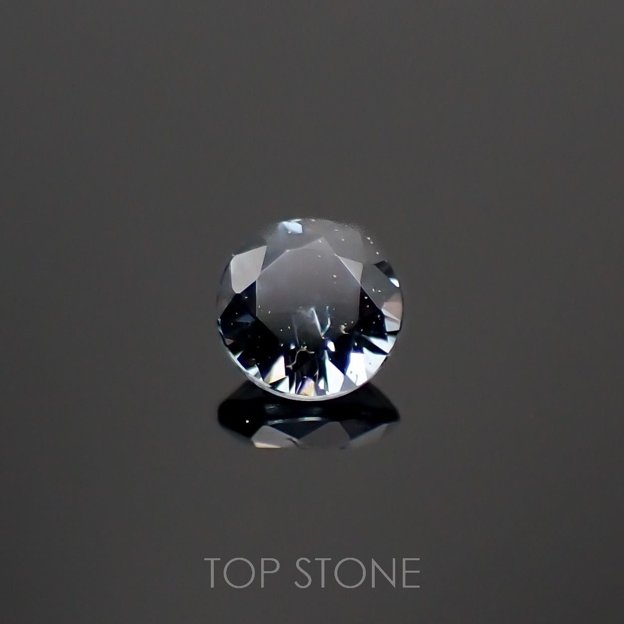 カラーチェンジガーネット アレキタイプ(宝石名ガーネット)マダガスカル・ベキリー産 0.078ct 識別済[221219416]2.5x2.5mm前後
