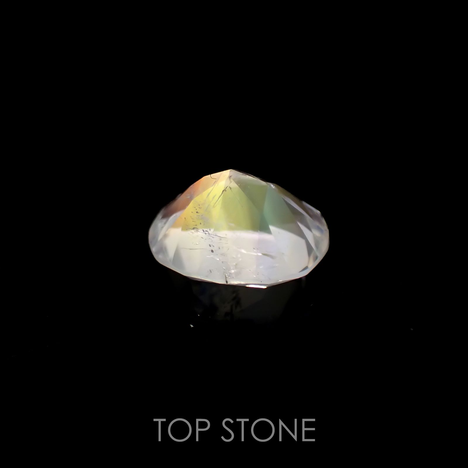 レインボームーンストーン(宝石名ラブラドライト)タンザニア産 1.34ct 識別済[220716855]8.1x6.5mm前後