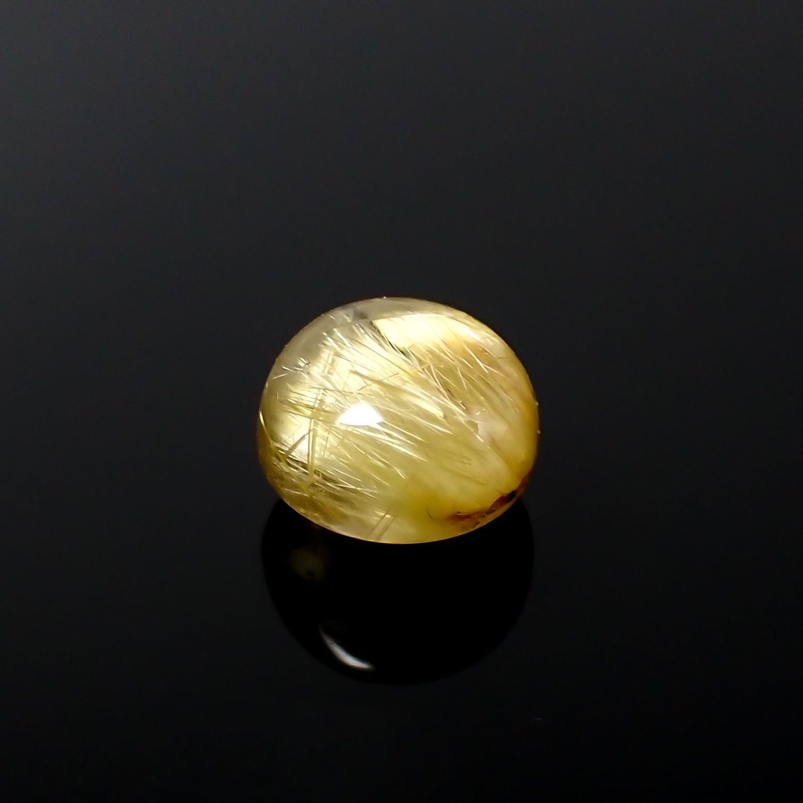 ルチルクォーツ(宝石名ルチルレイテッド・クォーツ) ブラジル産 識別済 2.21ct / 7.4×7.4mm前後 [251013303]