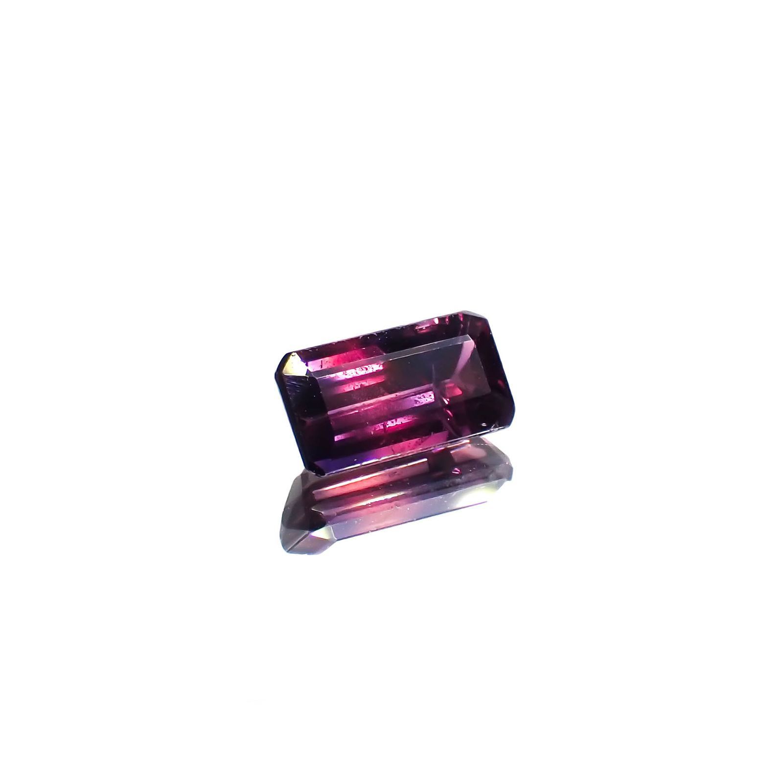 ウィンザーサファイア タンザニア・ウィンザー産 1.14ct / 7.5x4.1mm前後 [230320913]