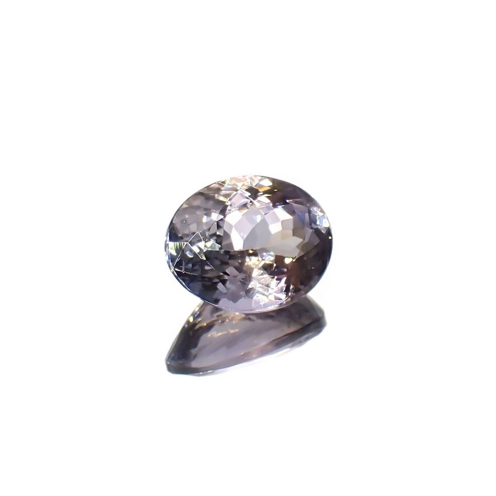 バイカラータンザナイト(宝石名ゾイサイト)タンザニア産 識別済 3.29ct / 10.4x8.2mm前後 [221119004]