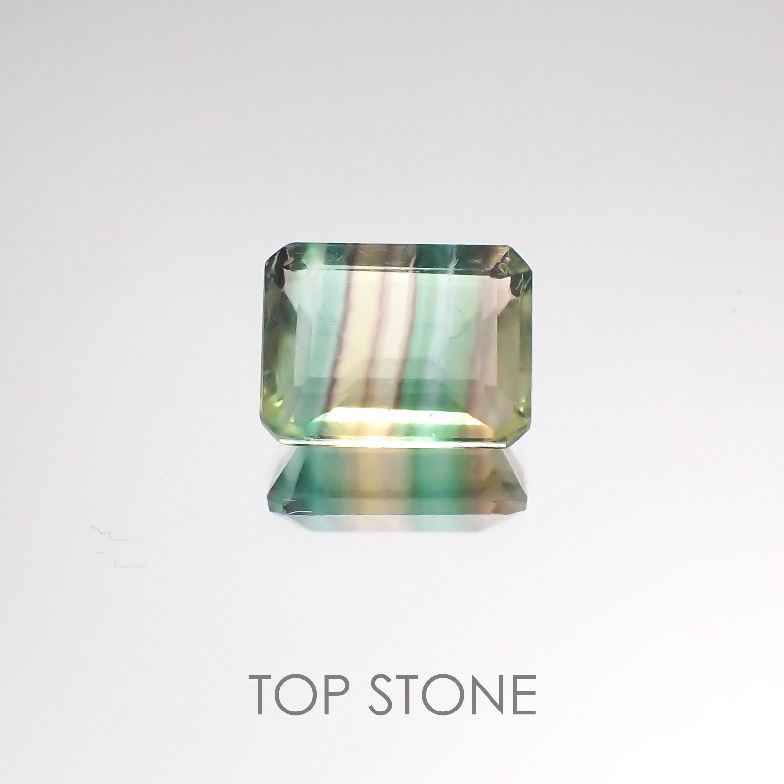 バイカラーフローライト ブラジル産 ルース 3.48ct[21028515]10×7.8mm前後