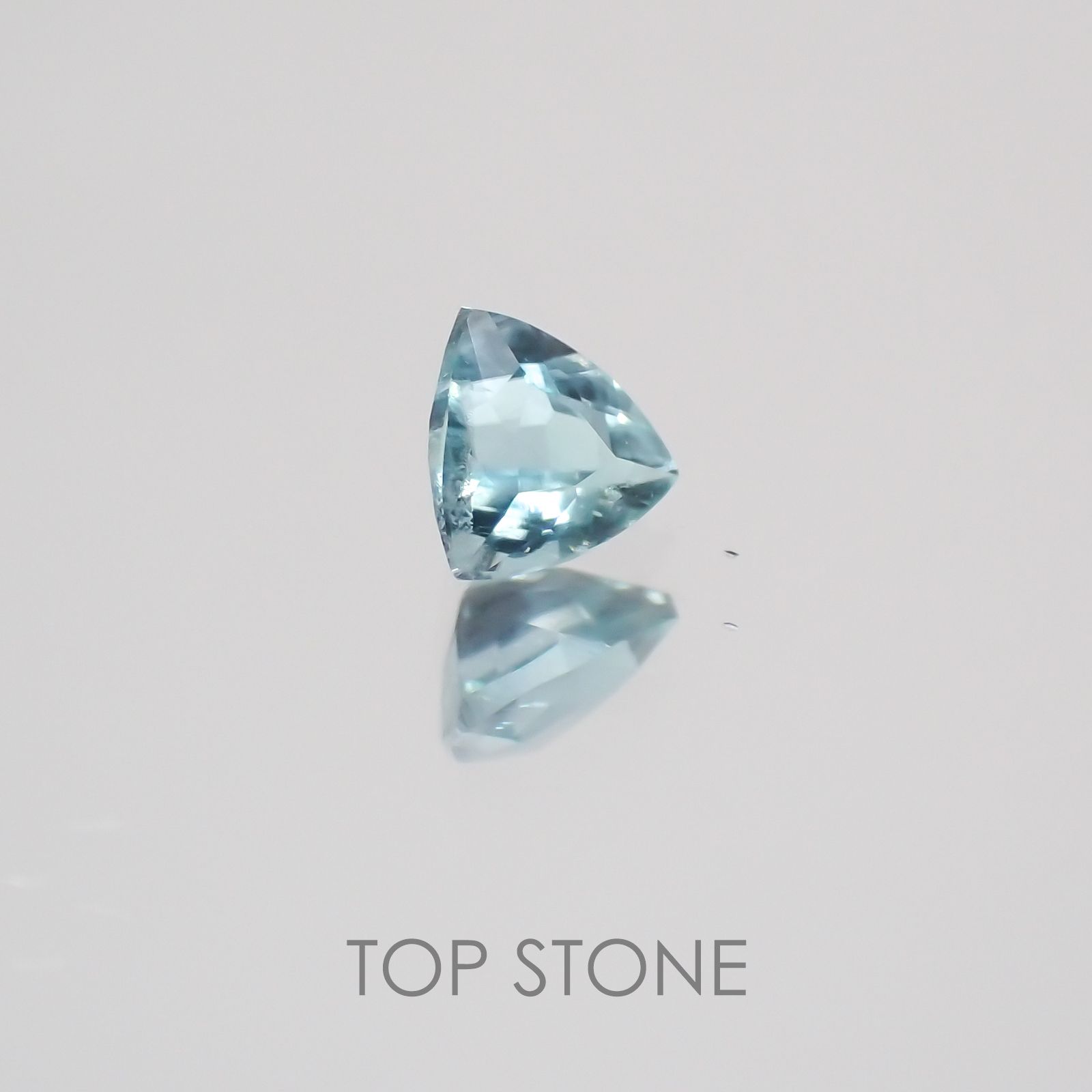 グランディディエライト マダガスカル産 ルース 0.09ct[21059848]3.1×3mm前後