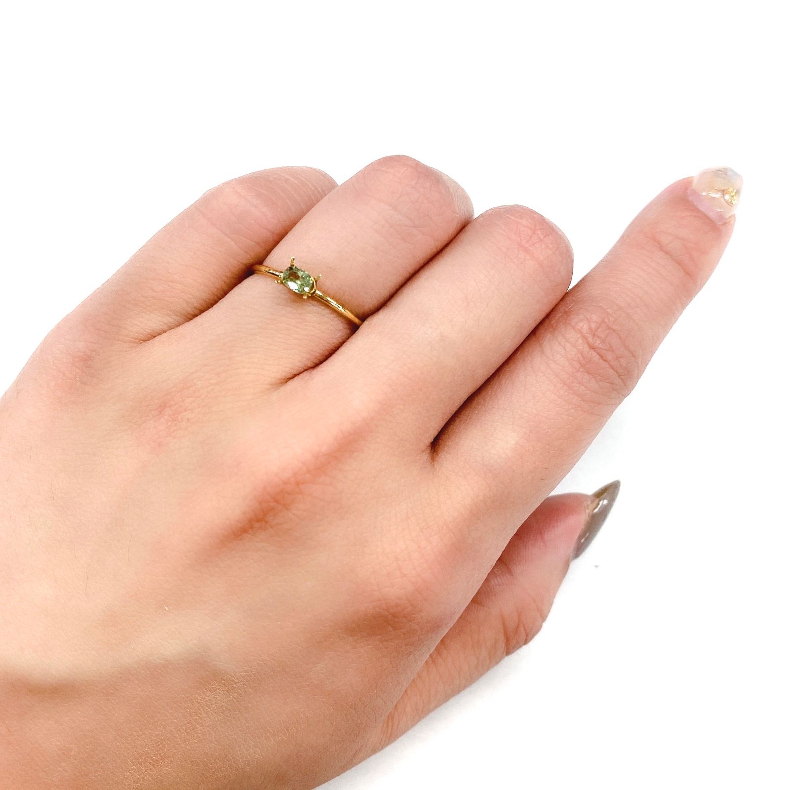 デマントイドガーネット(宝石名デマントイド・ガーネット) ナミビア産 0.18ct 識別済[21059884]3.9×2.9mm前後