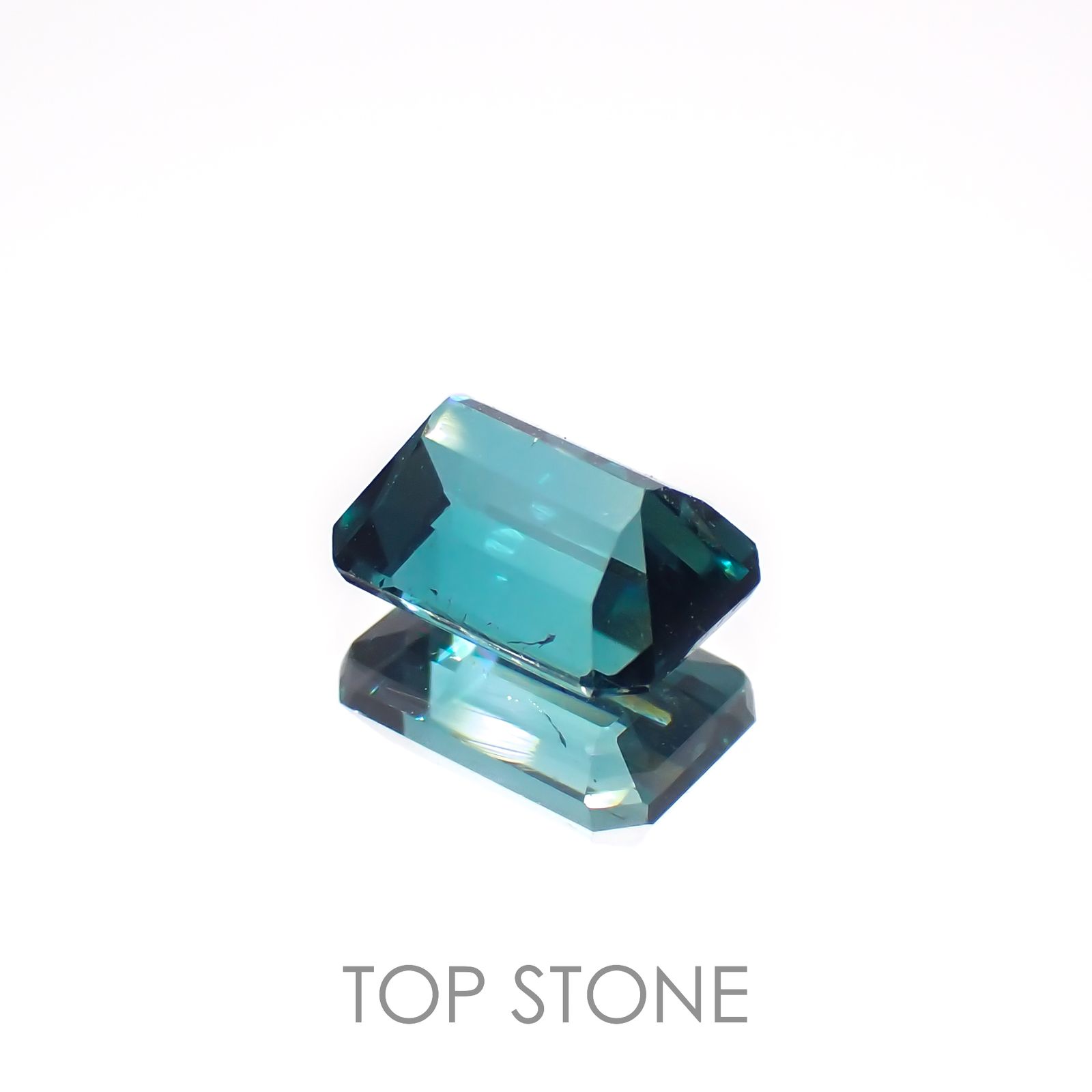 ブルートルマリン(宝石名トルマリン)アフガニスタン産 0.74ct 識別済[221219473]6.3x4.4mm前後