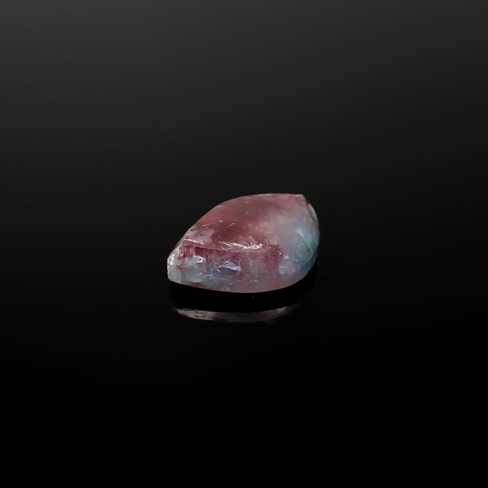◇フリーフォーム◇パライバトルマリンインクォーツ ブラジル産 3.55ct[240427090]14.1x9.5mm前後
