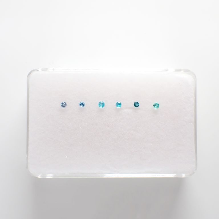 パライバトルマリン カラーグラデーション6pcsセット(宝石名トルマリン)ブラジル産 0.16ct(6pcs合計) 識別済[230220341]1.7-2.0x1.7-2.0mm前後