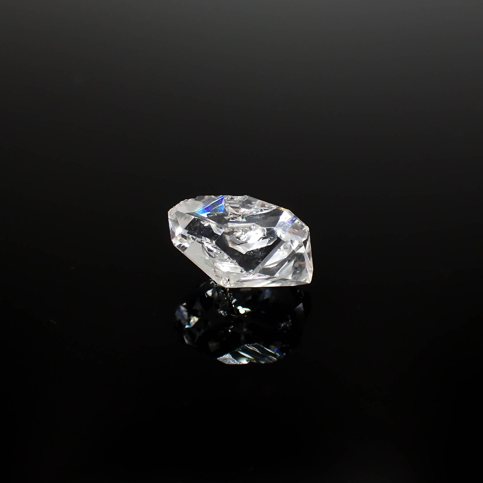 ハーキマーダイヤモンド 原石 アメリカ・ニューヨーク州産 4.58ct[231224854]13x10.3mm前後