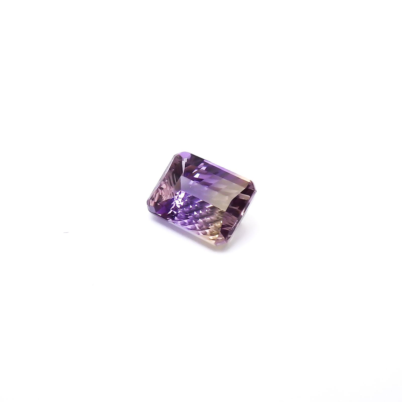 ◇カスタムカット◇アメトリン ブラジル/ボリビア産 1.66ct / 8x6.1mm前後 [260632319]