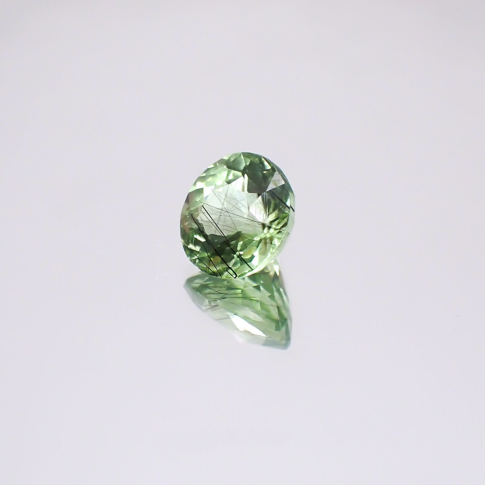 ルドウィジャイトインペリドット(宝石名ルドウィジャイトインペリドット)パキスタン産 2.16ct 識別済[231224377]7.7x7.7mm前後