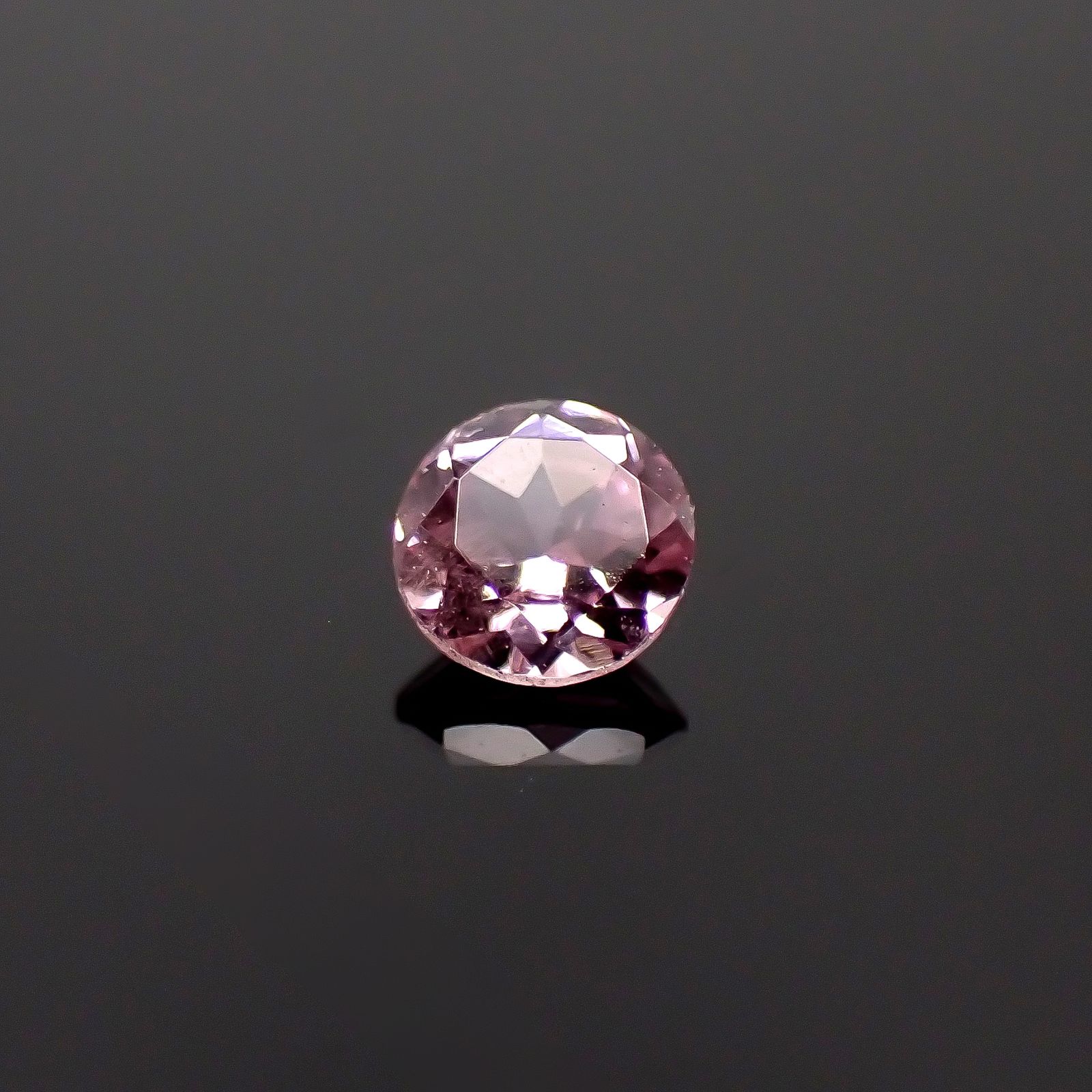 ドラゴンガーネット タンザニア産 0.20ct[240427278]3.4x3.4mm前後