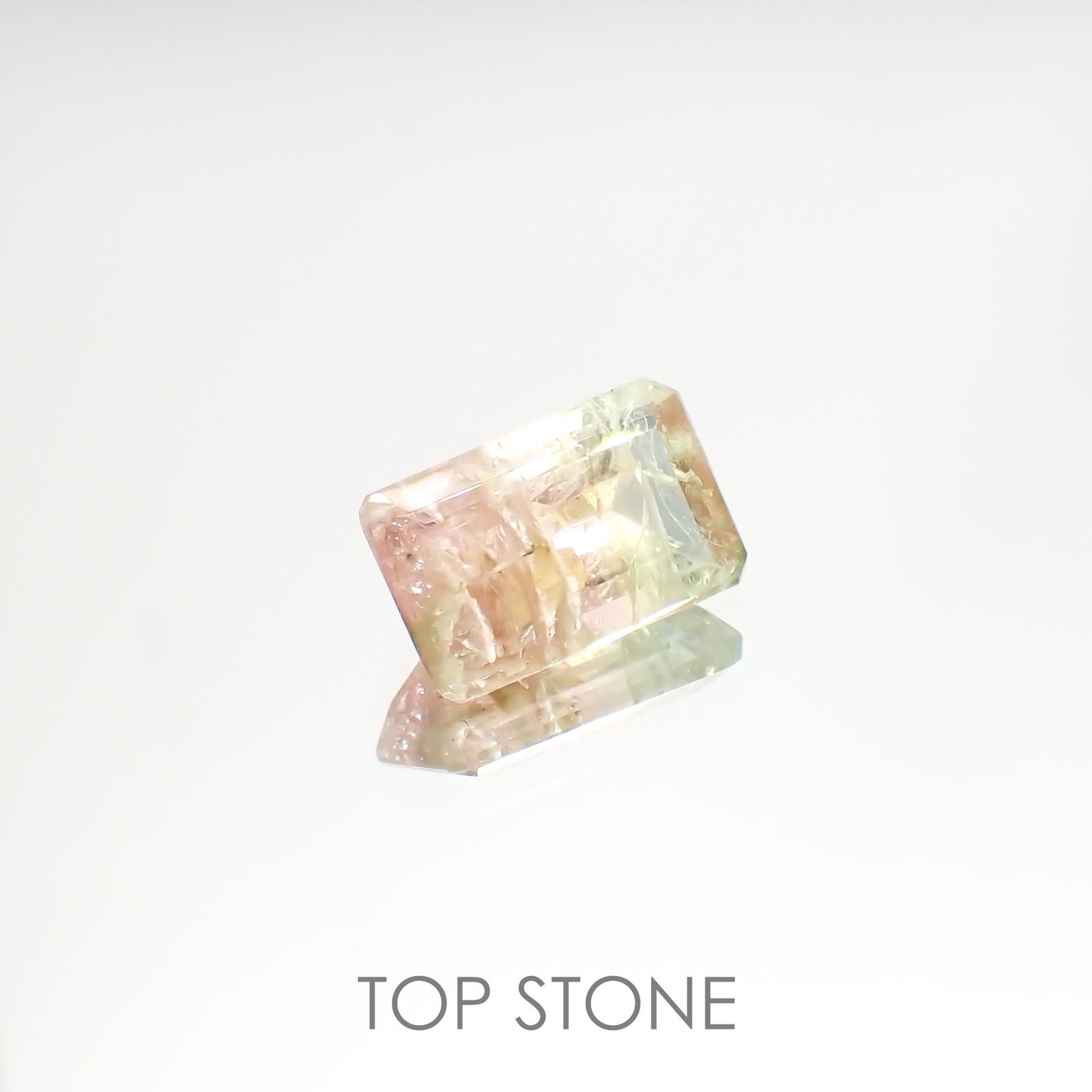 ゼブラトルマリン ブラジル産 2.69ct[220515923]10.7x6.9mm前後