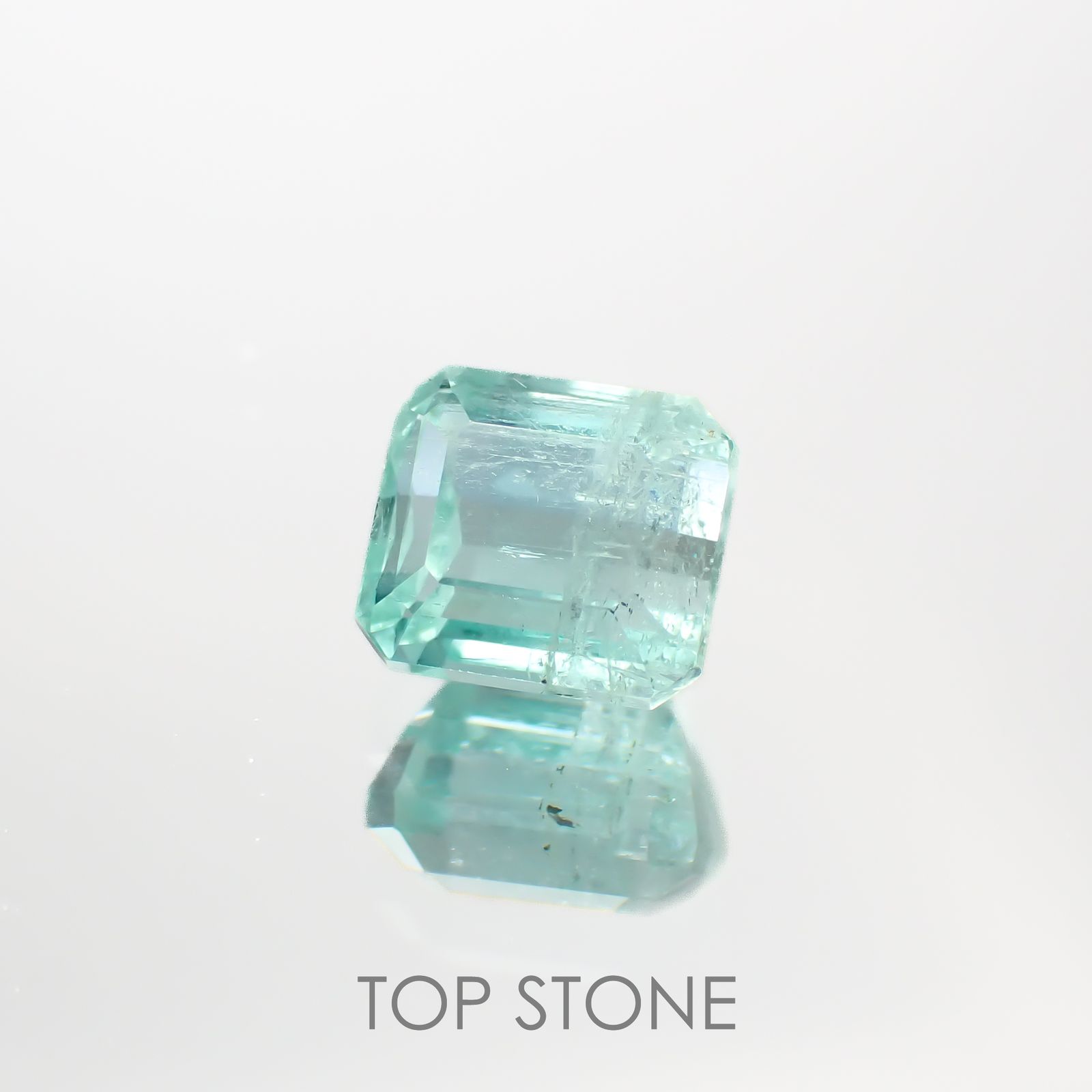 ミントベリル(宝石名グリーン・ベリル)ブラジル産 1.13ct 識別済[220817552]6.1x5.5mm前後