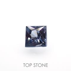 ◇プリンセスカット◇カラーチェンジガーネット アレキタイプ(宝石名ガーネット)マダガスカル・ベキリー産 0.11ct 識別済[220616547]2.5x2.5mm前後