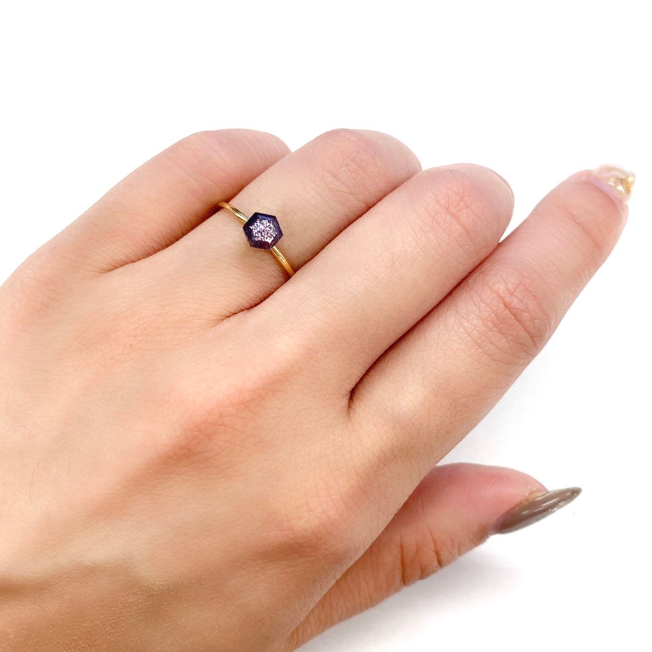◇ヘキサゴンカット◇ブラッドショットアイオライトSA インド産 ルース 0.55ct[210610988]5.1×5.1mm前後