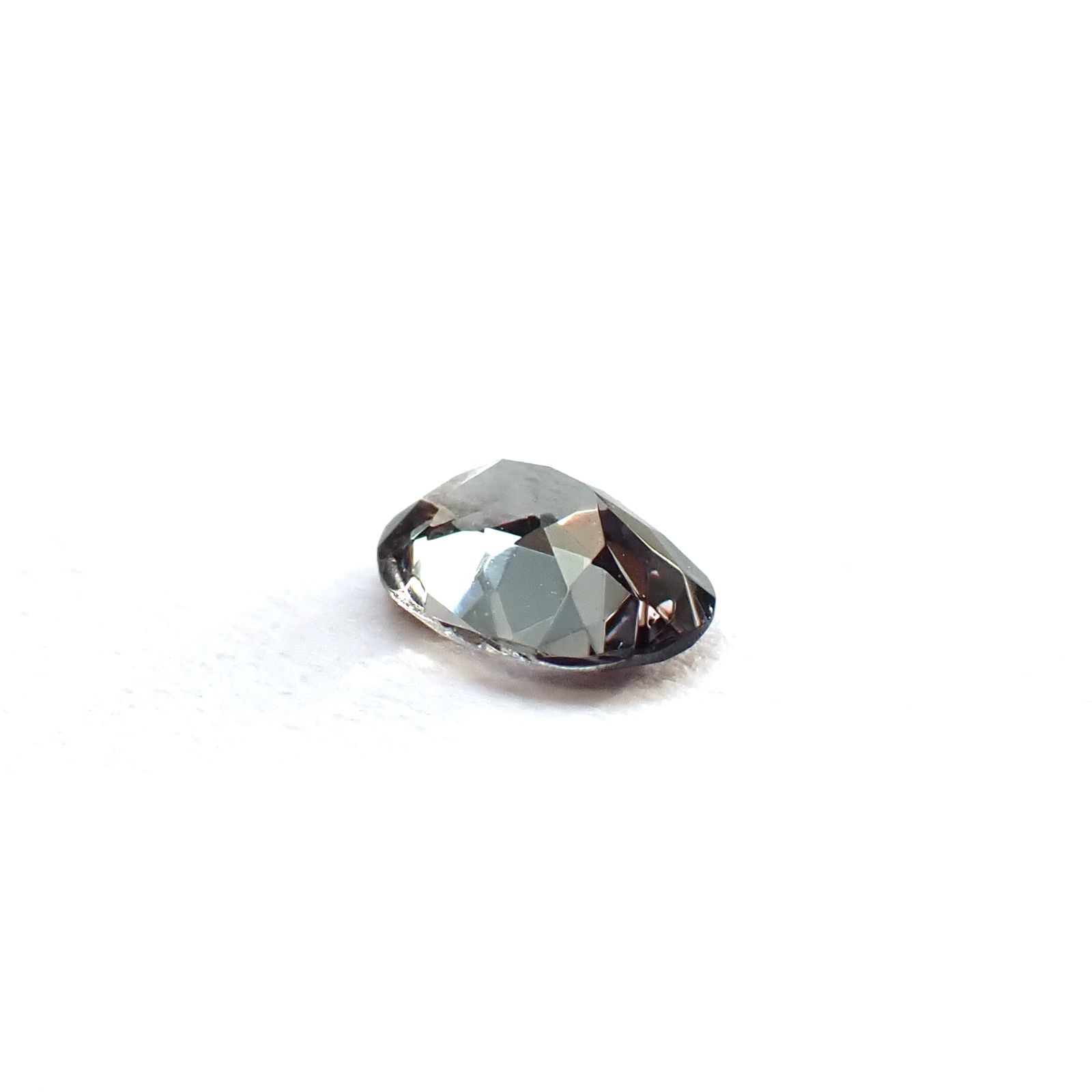 ベキリーブルーガーネット（カラーチェンジガーネット アレキタイプ） マダガスカル・ベキリー産 0.16ct / 4x2.9mm前後 [260732453]
