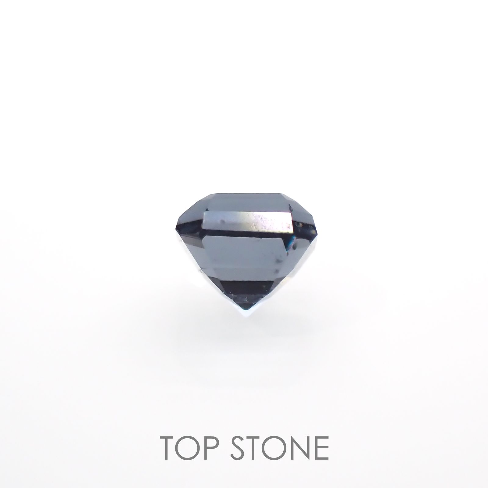 カラーチェンジガーネット アレキタイプ(宝石名ガーネット)マダガスカル・ベキリー産 0.13ct 識別済[220616536]2.6x2.5mm前後