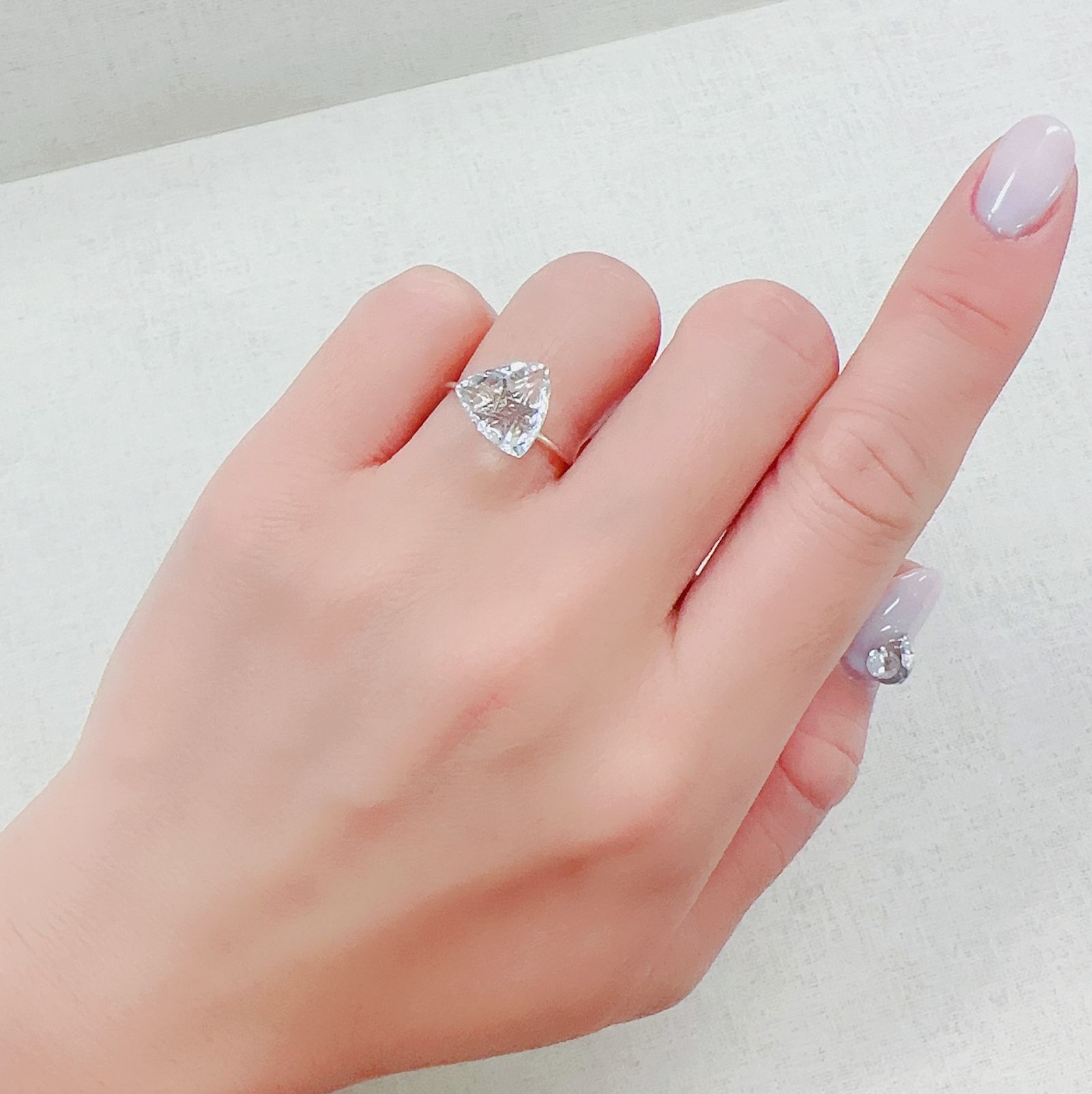 ◇甲州貴石切子Plus Three◇ハイアライトオパール カード付き(宝石名オパール)メキシコ産 1.92ct 識別済[230321259]10x9.8mm前後