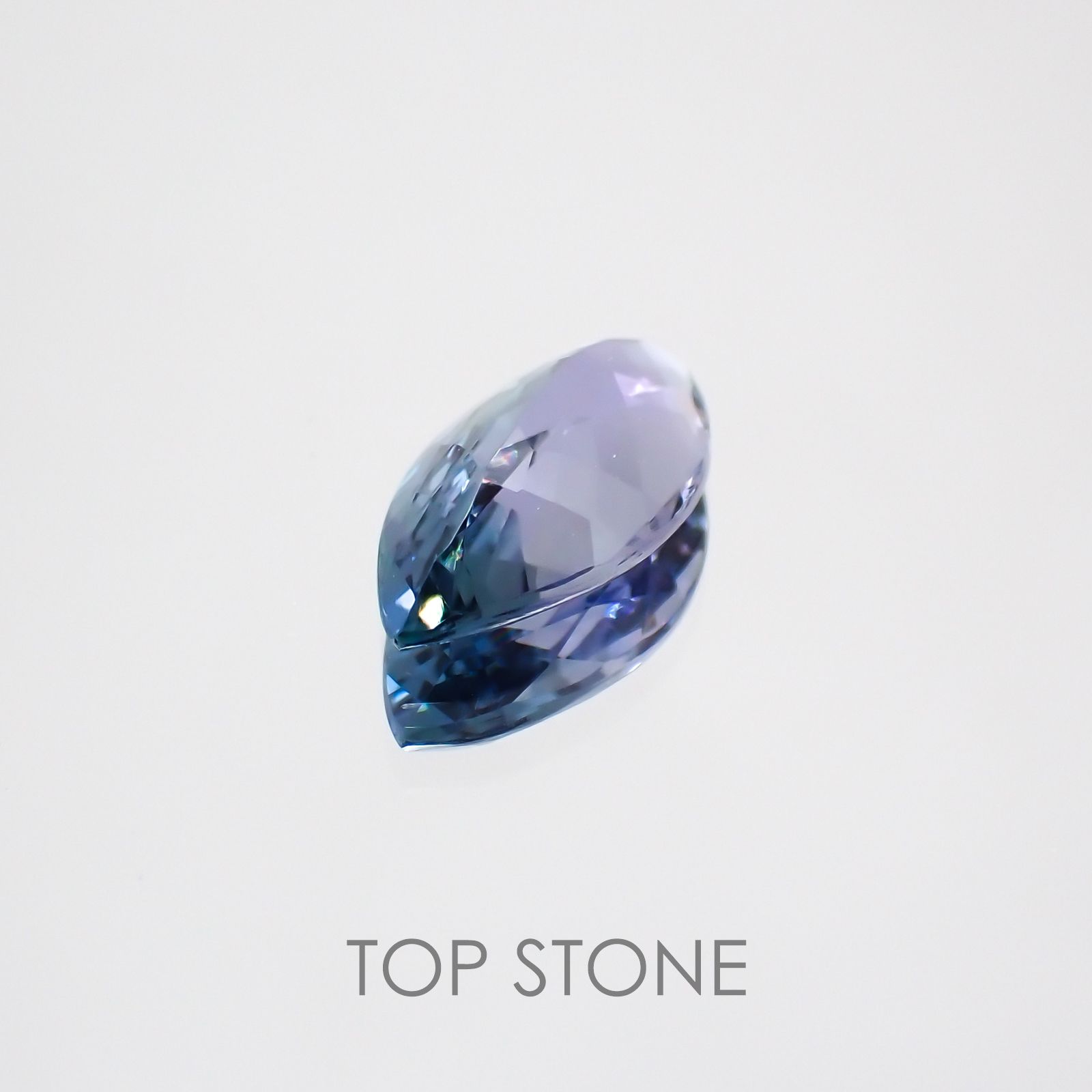 パーティーカラータンザナイト タンザニア産 ルース 1.39ct[210310103]11.2×5.7mm前後