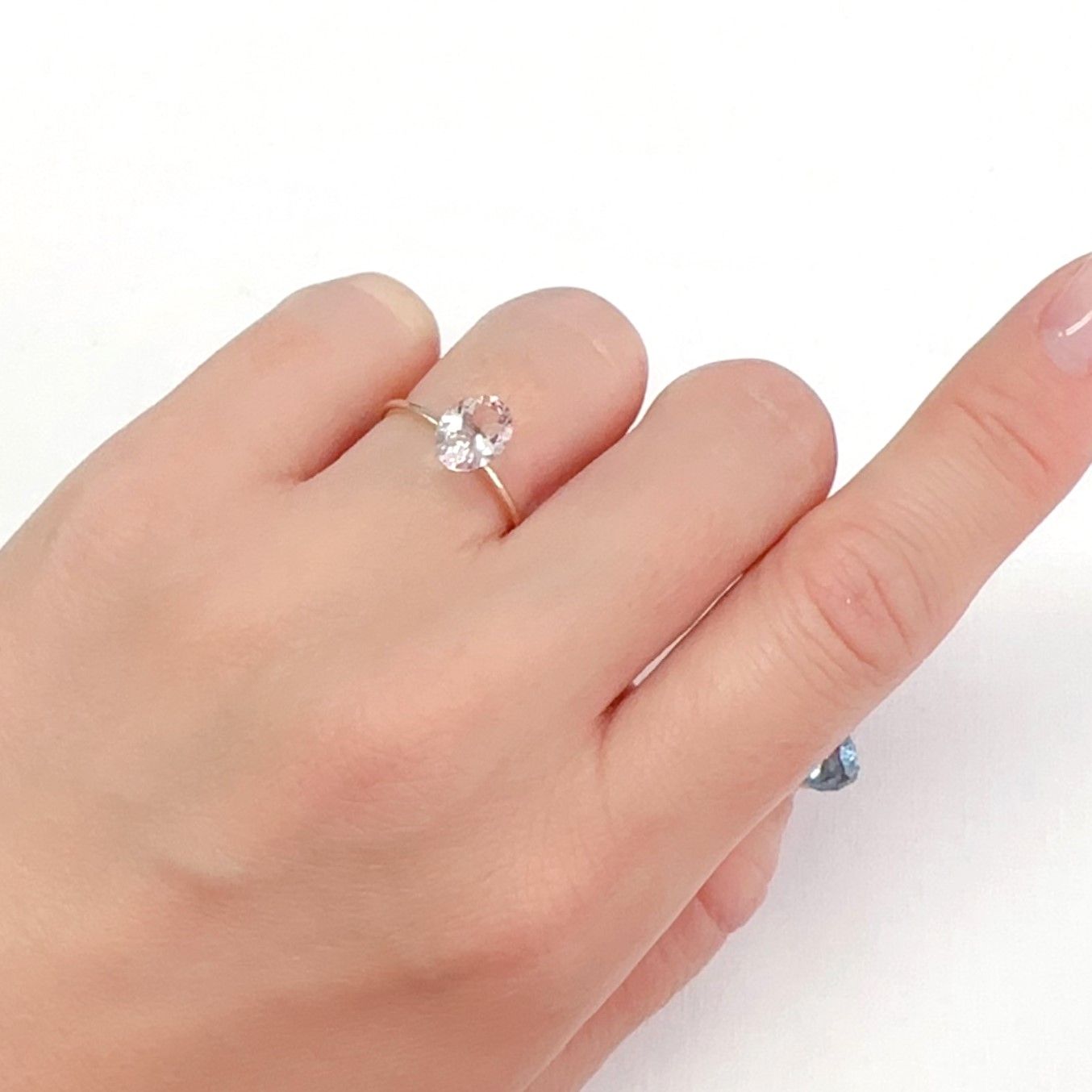 モルガナイト ブラジル産 0.79ct[240326772]7.9x6mm前後