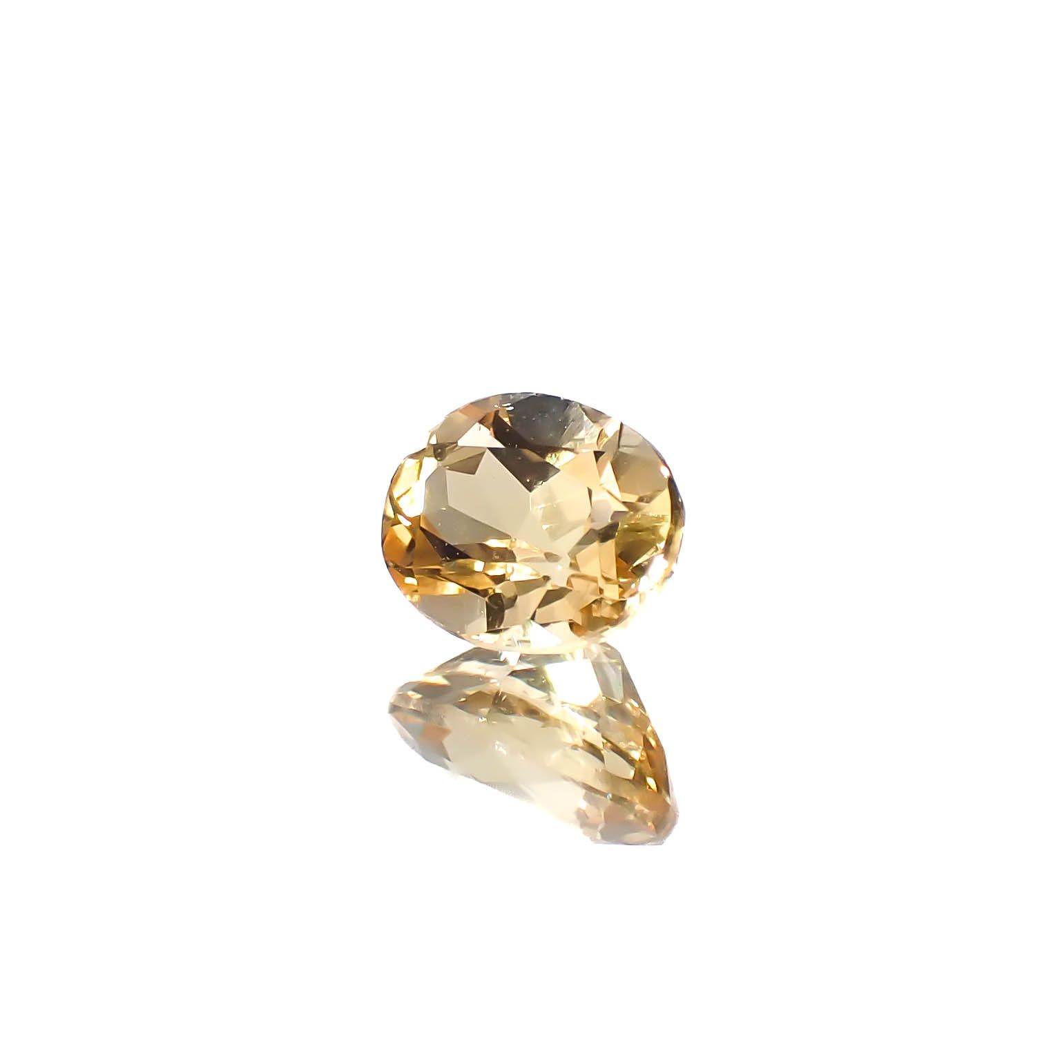 インペリアルトパーズ(宝石名トパーズ)ブラジル産 0.78ct / 6.2x4.9mm前後 [250630493]