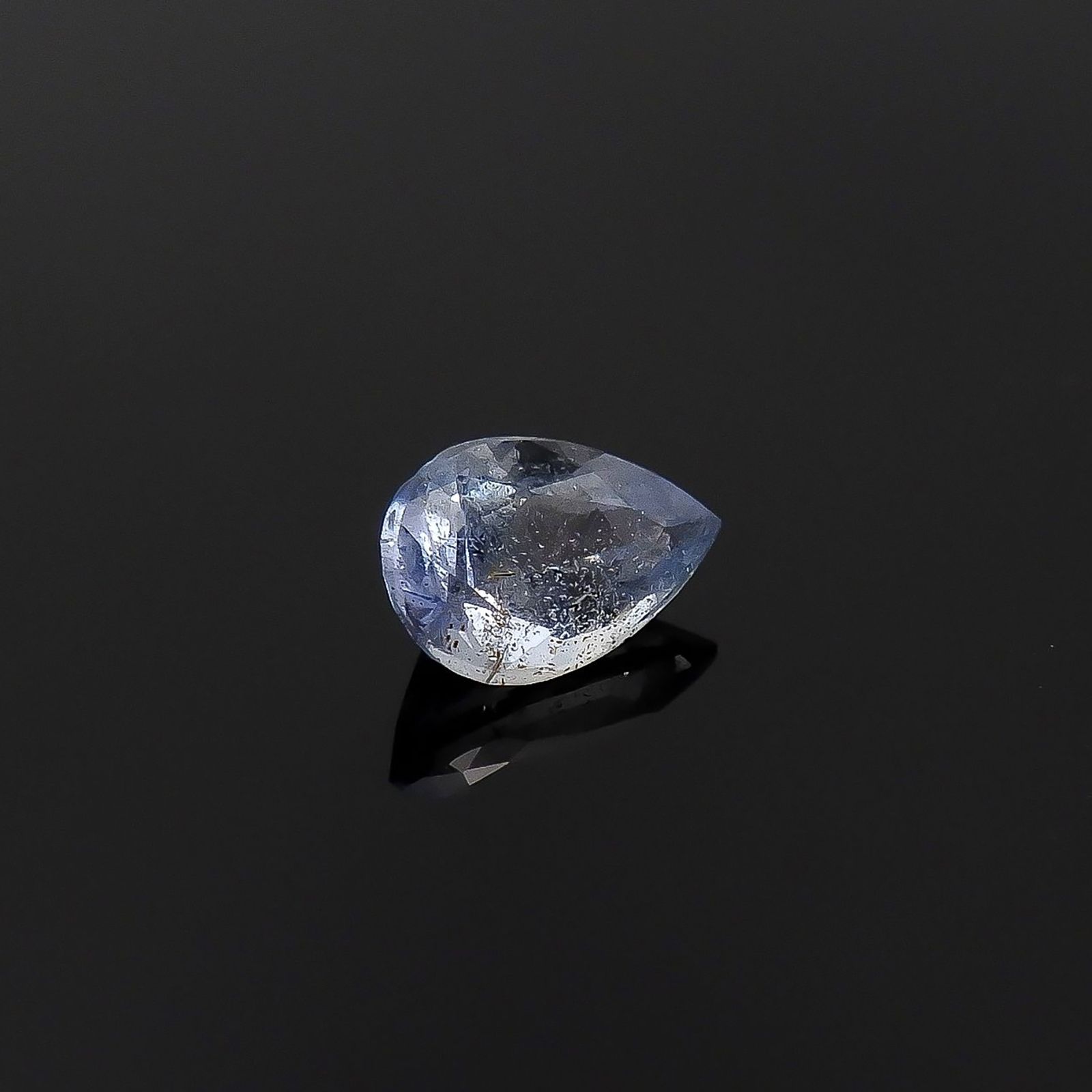 ジェレメジェバイト(宝石名エレメージェバイト)ナミビア産 ソ付(彩珠) 0.450ct / 6.4x4mm前後 [230823133]