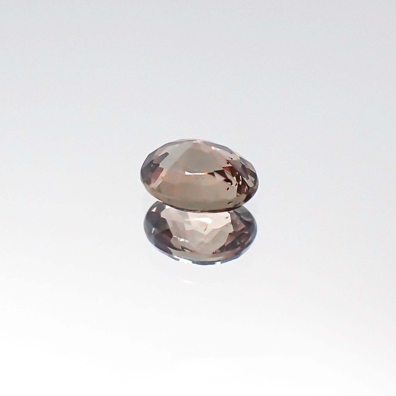 カラーチェンジサファイア 非加熱(宝石名サファイア)タンザニア産 0.39ct 識別済[230622426]4.7x3.6mm前後