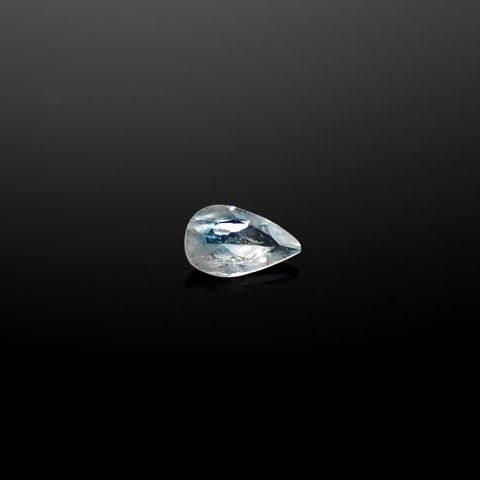 ユークレース(宝石名ユークレース)ジンバブエ産 0.069ct 識別済[241029227]3.7x2.3mm前後