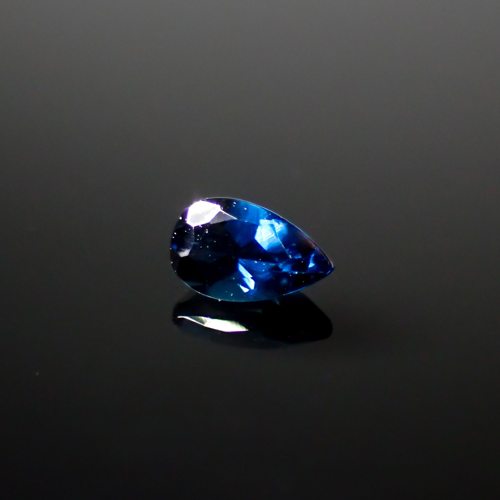 ブルートルマリン ブラジル産 0.23ct[240628030]4.9x2.9mm前後