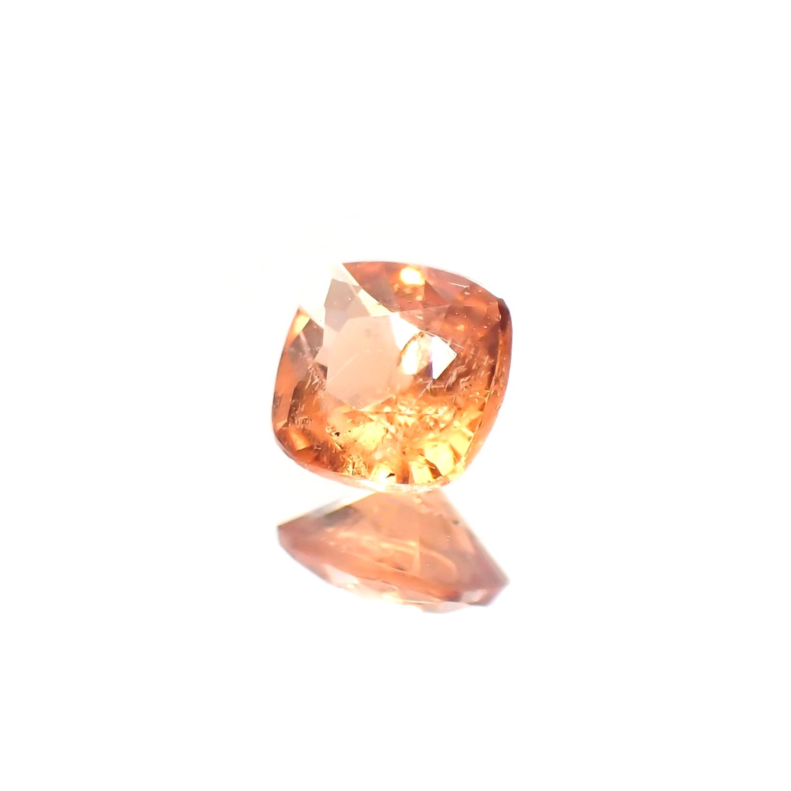 トリプライト(宝石名トリプライト) ブラジル産 0.438ct ソ付(彩珠)[210812513]4.6×4.6mm前後