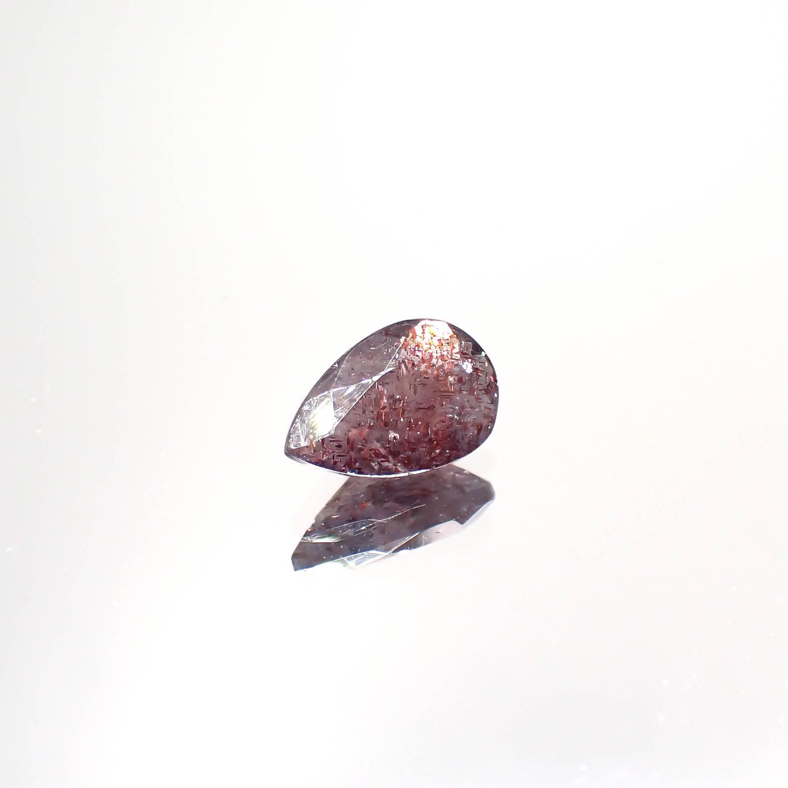 ブラッドショットアイオライト インド産 1.20ct[230522102]9.4x6mm前後