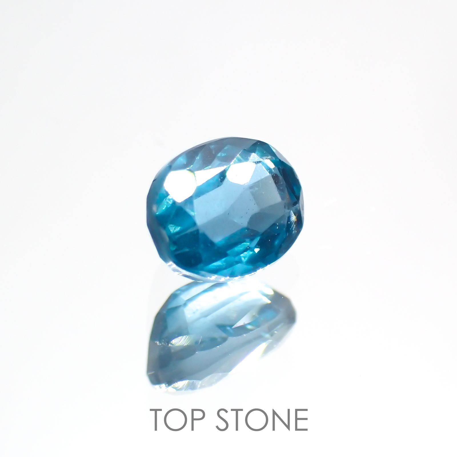 オーシャンブルーカイヤナイト(宝石名カイヤナイト) インド・オリッサ州産 0.56ct 識別済[210812359]4.9×4mm前後