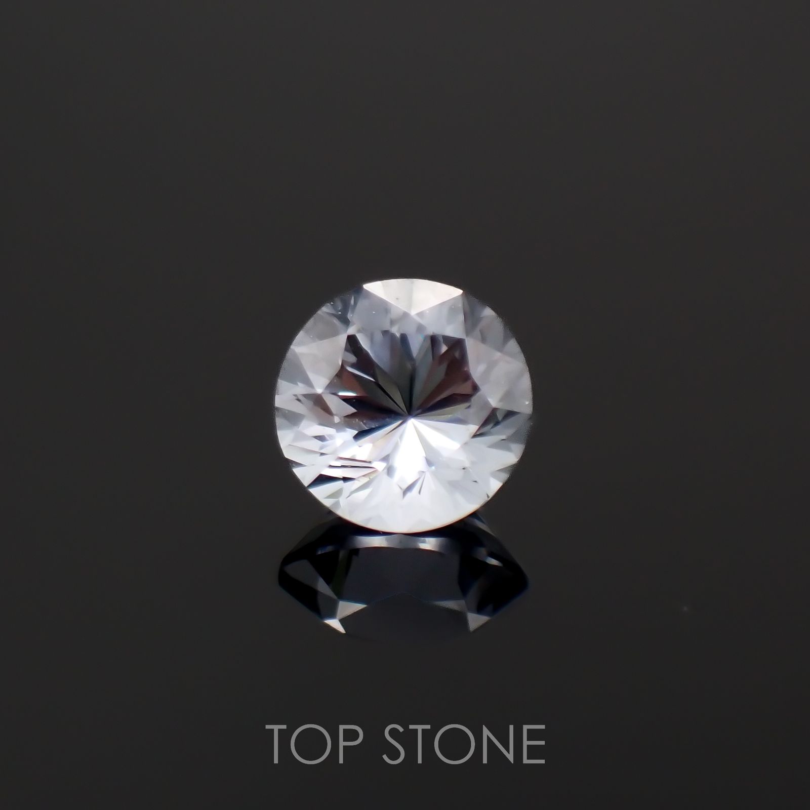 グレイッシュブルースピネル(宝石名スピネル)ビルマ/マダガスカル産 0.46ct 識別済[221219502]4.5x4.4mm前後